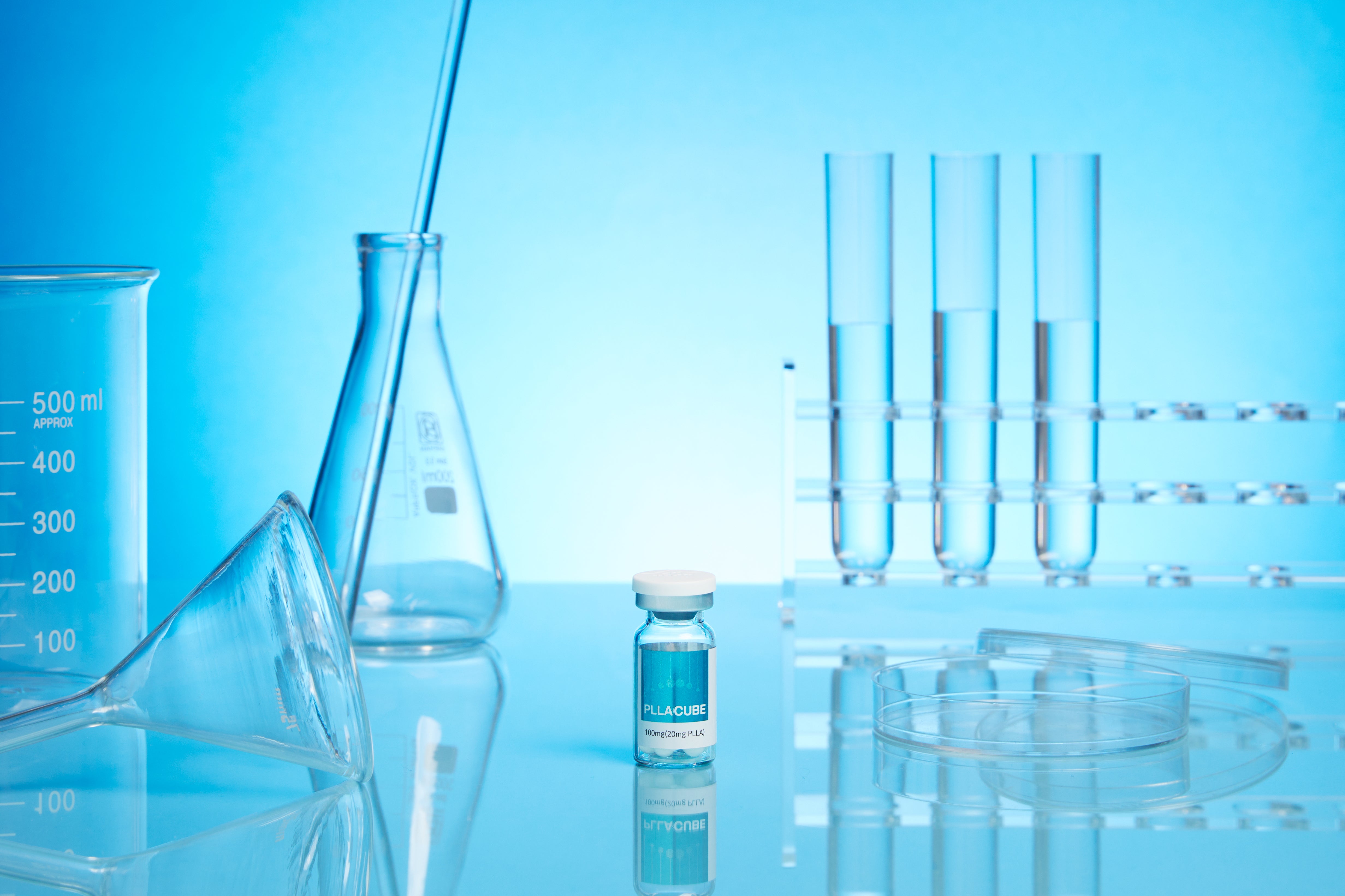 Pllacube Canada Derma Essence